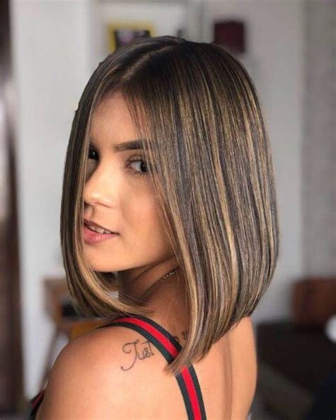 morena iluminada nas pontas cabelo curto|Morena Iluminada Cabelo Curto Liso